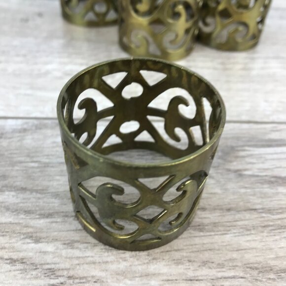 Set of 6 Perforated Brass Napkin Rings, Vintage with Patina, Bohemain / Eclectic - Picture 7 of 8